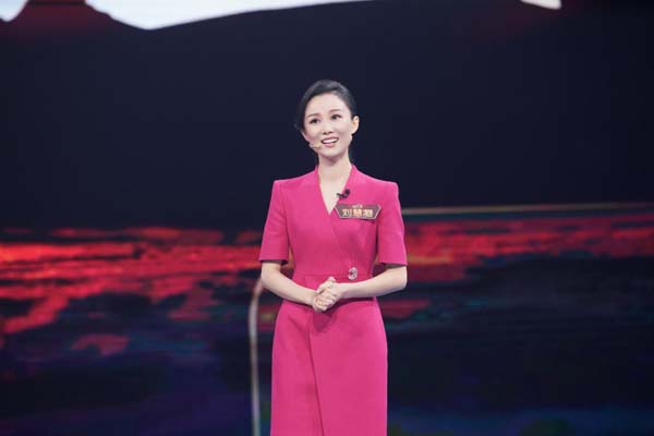 实力比拼!《主持人大赛》12名选手角逐30强最后6个席位