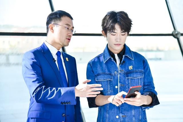 ��Ϊnova6ϵ��5G��Ʒ�������ֳ�����Ϊ�θմ�����ǧ����չ��