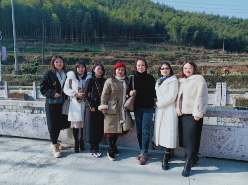 系列教育纪实片《变形记》 在浙江绍兴柯桥上王村开机