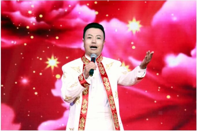 励志人生路 筑梦艺远航