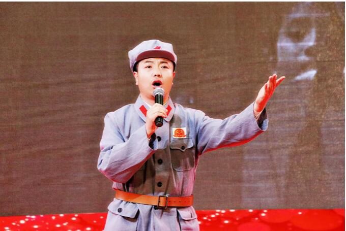 励志人生路 筑梦艺远航