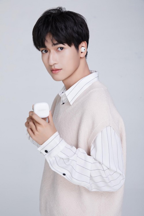 《歌手·当打之年》神仙歌手相遇,刘彬濠探班牵出听歌神器