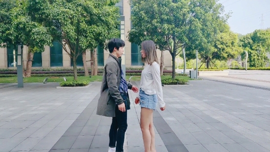 罗俊林 申倩雨《想见你只想见你》MV_视频_剧照