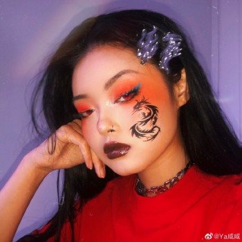 美颜相机颜值兑换公司营业 Angelababy演绎国潮“龙女妆”