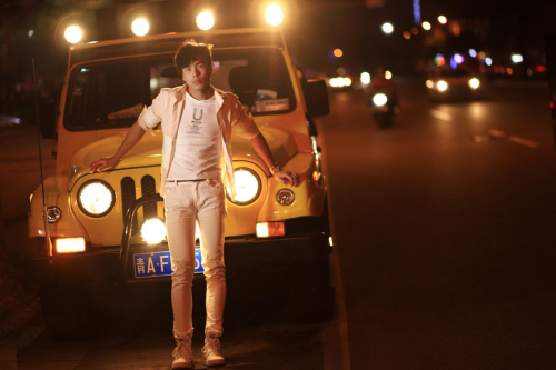 严可仰《小夏》等三首新歌发行