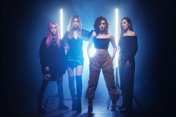 女子乐队在TikTok走红,呼吁打破性别刻板印象