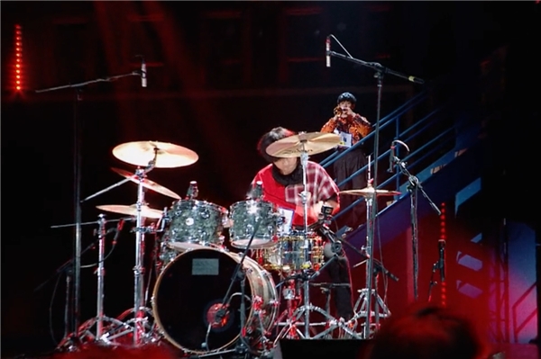 周震南秀低音rap 酷狗更新《明日之子乐团季》歌单