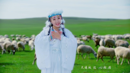 歌手肖洋早年歌曲《心中的歌唱》花絮曝光 驰骋草原放声歌唱