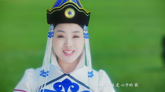 歌手肖洋早年歌曲《心中的歌唱》花絮曝光 驰骋草原放声歌唱