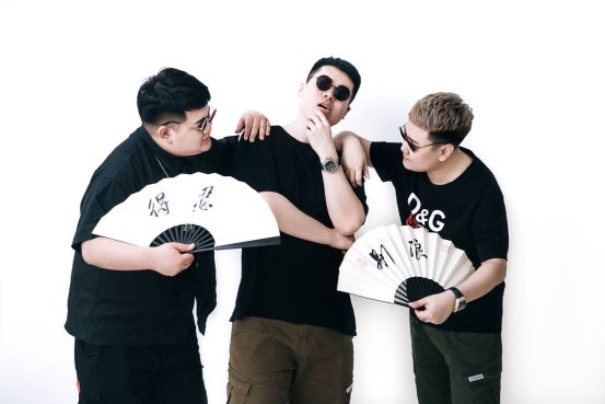 半吨兄弟最新单曲《躲不过的风浪》上线