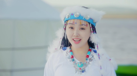 肖洋早年歌曲《心中的歌唱》歌声悠扬吉祥祝福