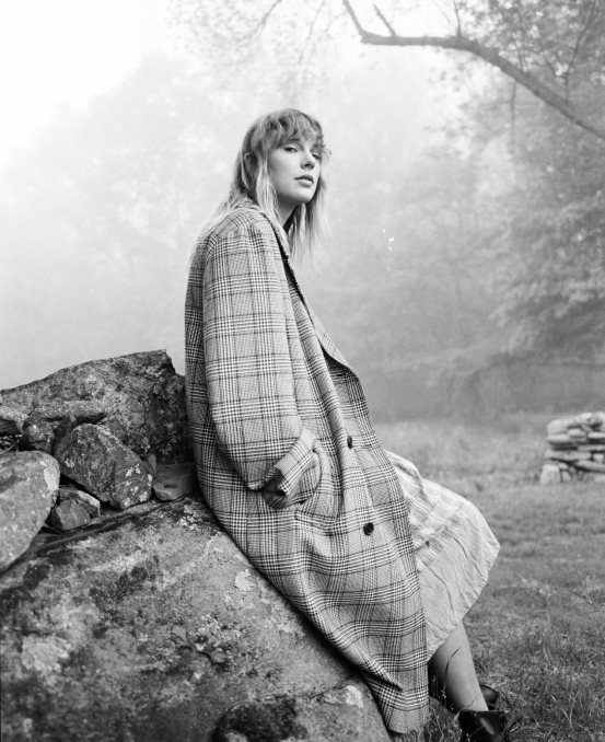 厉害了霉霉!突击发专《folklore》网易云音乐热销超15万张