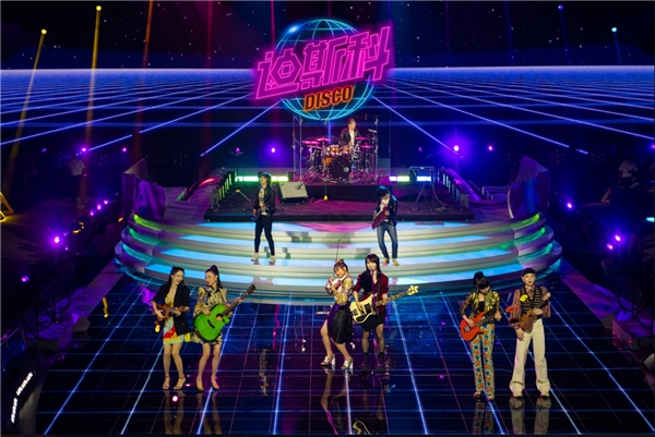 《乘风破浪的姐姐》迎来四公合作战,到酷狗助力姐姐人气登顶!