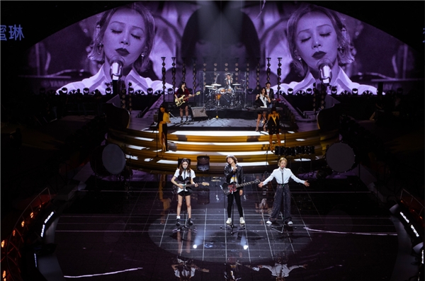 《乘风破浪的姐姐》迎来四公合作战,到酷狗助力姐姐人气登顶!