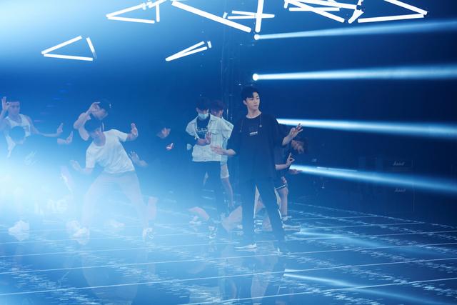 陈立农“格格不入”首唱会预约开启,酷狗音乐独家呈现