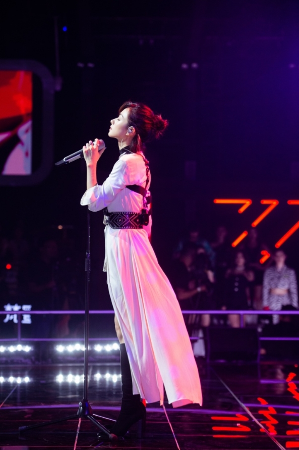 ���˷����˵Ľ�㡷�幫���λս���죬���ṷΪ���ƴ������