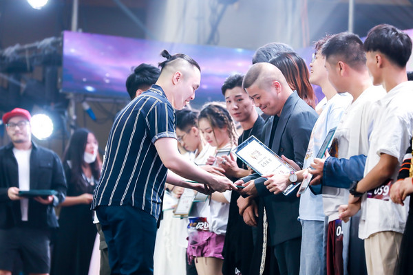 1597656069964328.jpg 2020中国好声音广东省总决赛圆满落幕 10名优胜学员进军全国赛