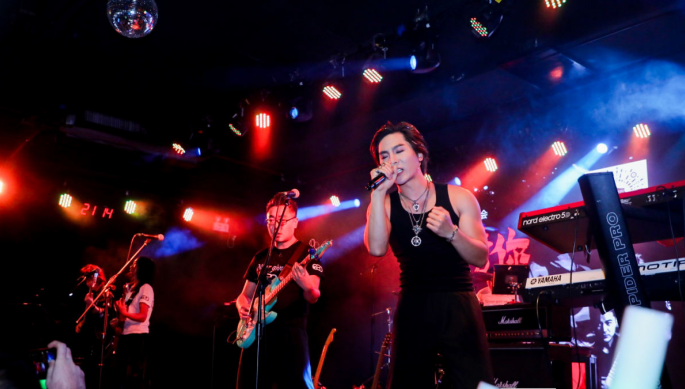 2020真的爱你-致敬BEYOND·黄家驹演唱会 怎么听都会热泪盈眶!