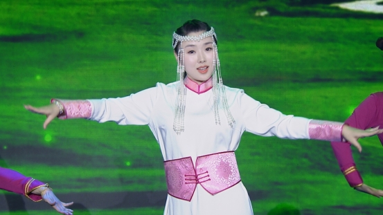 歌手肖洋早年台前幕后小花絮曝光