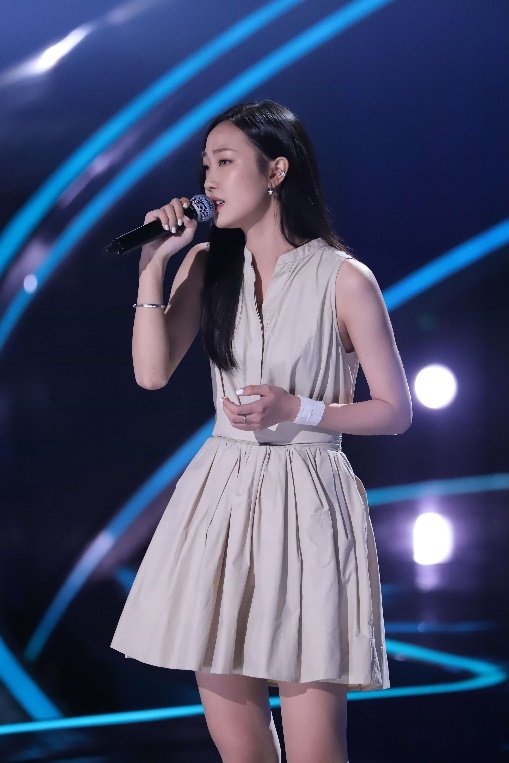 《中国好声音》导师开场秀上线酷狗 李健开口跪