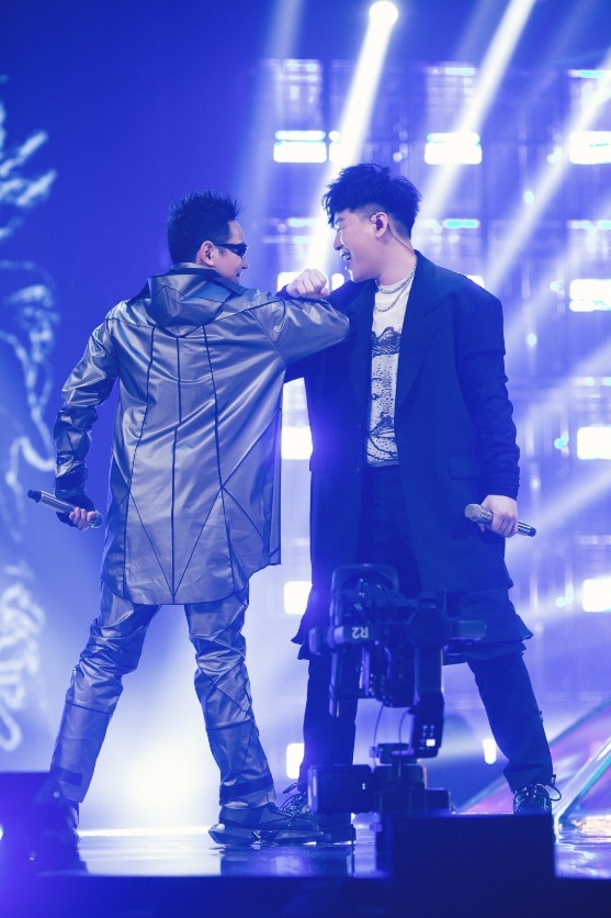 Kc张蔷掀迪斯科热潮 胡彦斌魔动闪霸《好威风》上线酷狗