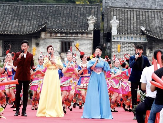 央视“唱响新时代”走进湖南郴州 陈蓓蓓携孔庆学左炜等联袂献唱