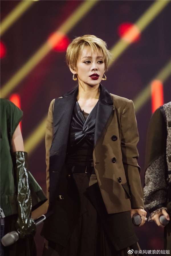 ���˷����˵Ľ�㡷����֮ҹ����,���ṷ���ְ������ͻΧ