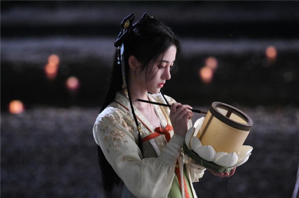 鞠婧祎张哲瀚主演《如意芳霏》原声带上线酷狗 展现独特国风韵味