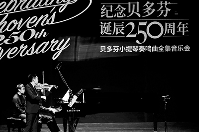 �����������ֽ�Ϊ�����ˡ���̨