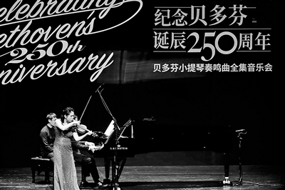 �����������ֽ�Ϊ�����ˡ���̨