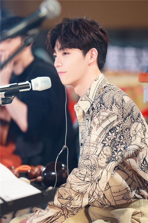 陈立农回归《美好的时光》 千年古城音乐会歌单锁定酷狗