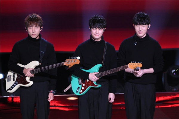 ���������¾����پ��� ���й������������¸赥�����ṷ