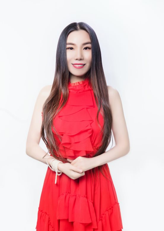 著名歌手张梦心(一丹传奇)创作歌曲《爱的天使》荣获金奖