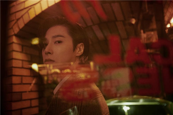 �±�ʺ���ר����NOIR�����߿ṷ ��Ƶ�����������������