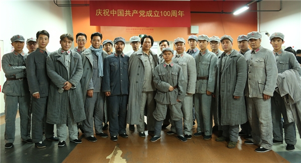 《伟大征程》央视播出,林浩饰“遵义会议”青年邓小平