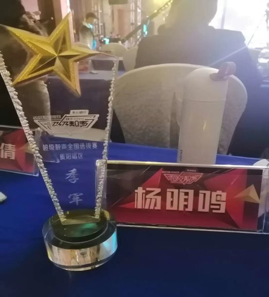 图片包含 图形用户界面
描述已自动生成
