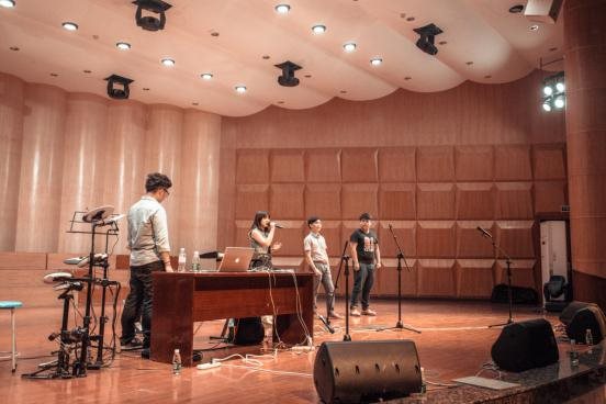 �ֲ������ھ���ѧԺ�ٰ졶��������������ıࡷ���潲��