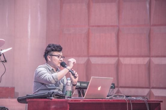 �ֲ������ھ���ѧԺ�ٰ졶��������������ıࡷ���潲��