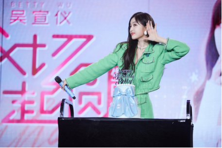 �����ǿս����ṷ�׳��ᡷ�ٰ����������ɶԣ�΢�������������