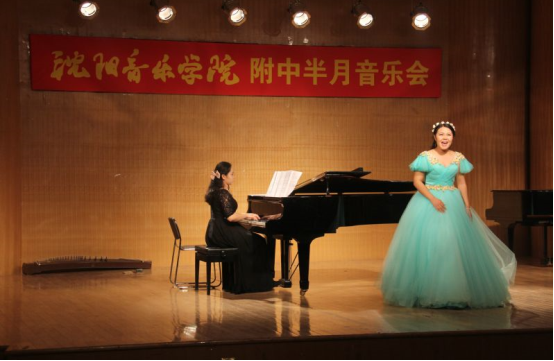 ��������ѧԺ���а������ֻ�