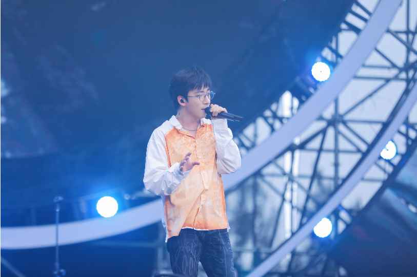 1655005503745247.png 首届WAVE浪潮音乐节圆满收官 十组音乐人豪华阵容倾力呈现八小时视听盛宴