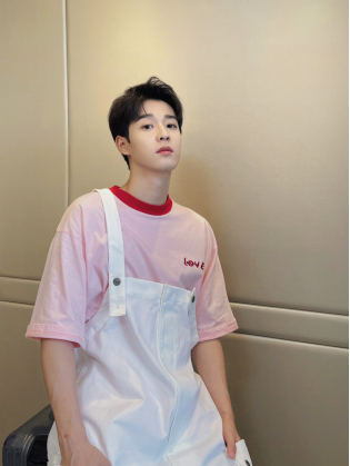 image.png 吴宇恒重磅登陆《酷狗首唱会》,开启《失重旅行》狂欢模式