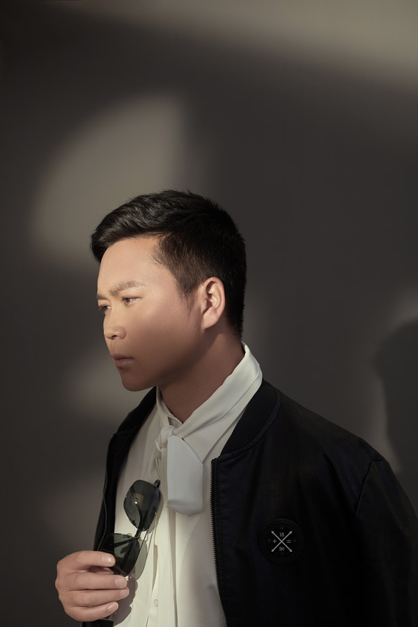 歌手朱习爱个人写真照片