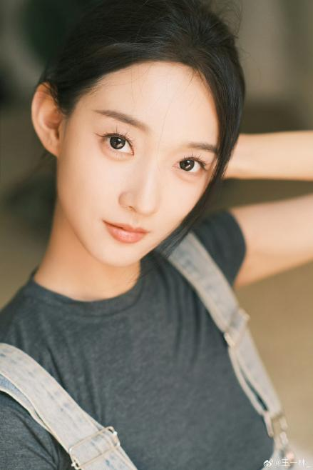 ��һ���崿����������Ů ̫�����С��������