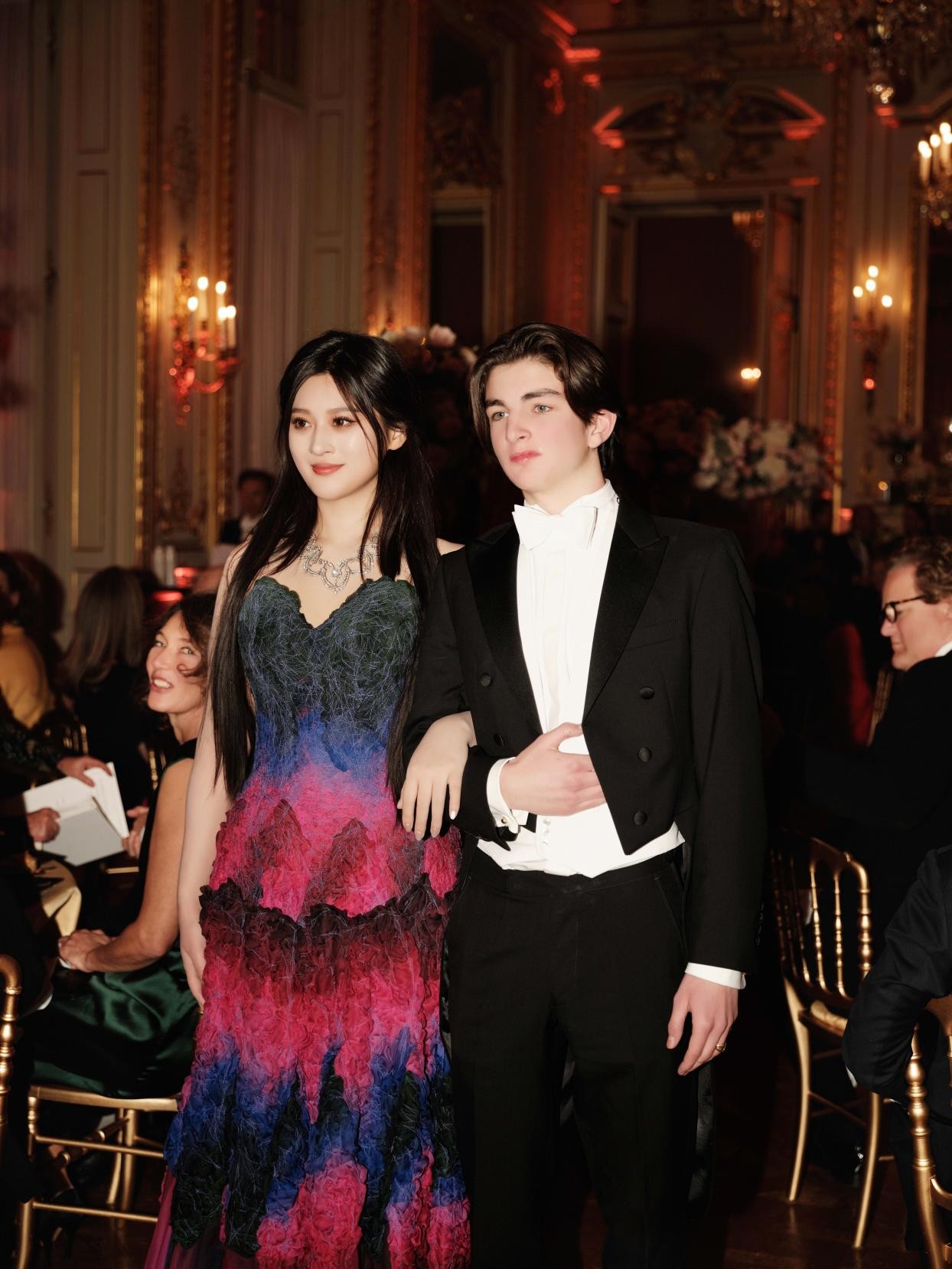 ������Roxie Zhao�������������ᣬ����Ů�Թ�â