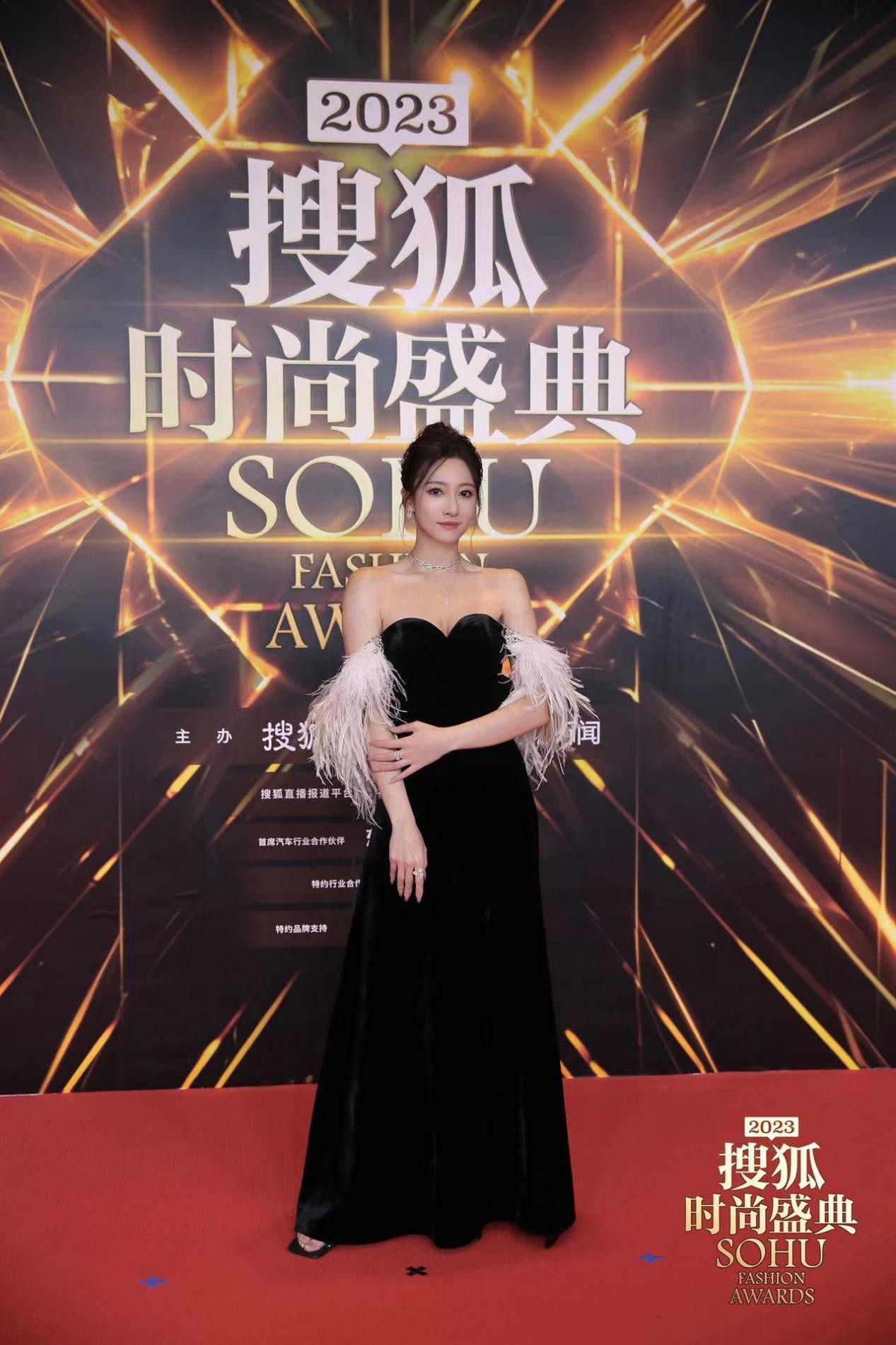 ��h��βȹ�������ʱ��ʢ��   �����������