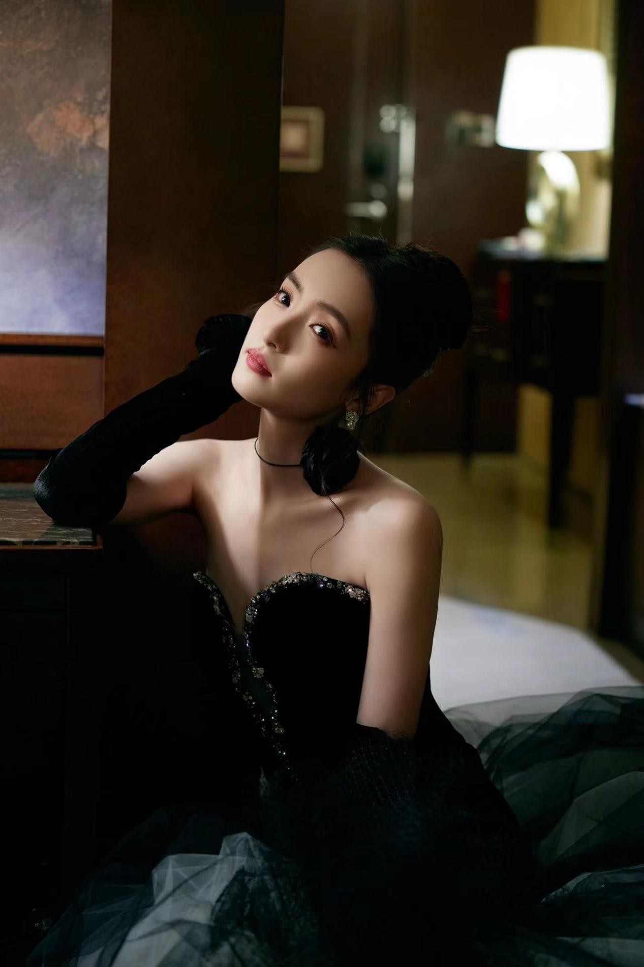 ���������ʱ�к�̺    ��ɫɴȹ�������Ÿ��ŷ�