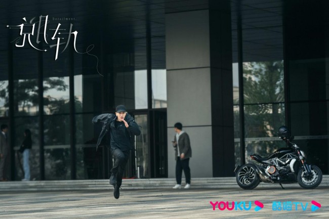 刘浩存林一《脱轨》今日收官,“悬疑+情感”刻画女性励志成长新风尚