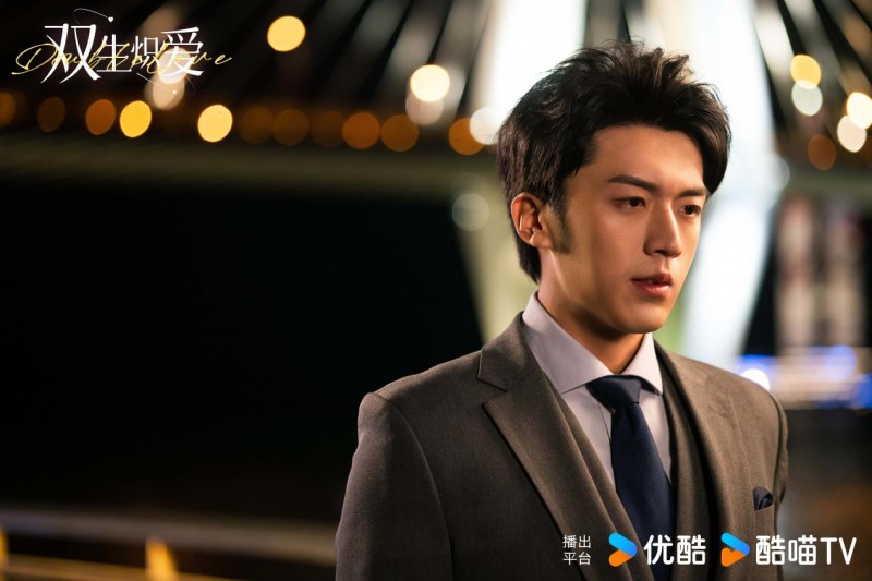 《双生炽爱》今日开播,卢东旭漆昱辰上演双胞胎错位恋爱