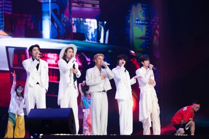 群星闪耀“心动成团夜”!心动榜餐厅新一期榜单重磅发布,101城餐厅心动“成团”